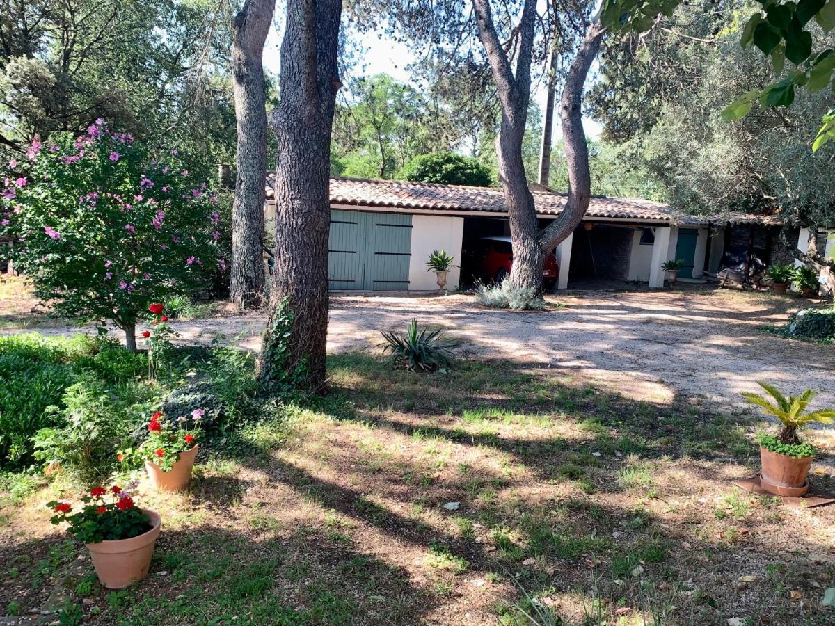 Mazet Proche Golf Villa Nîmes Exterior photo